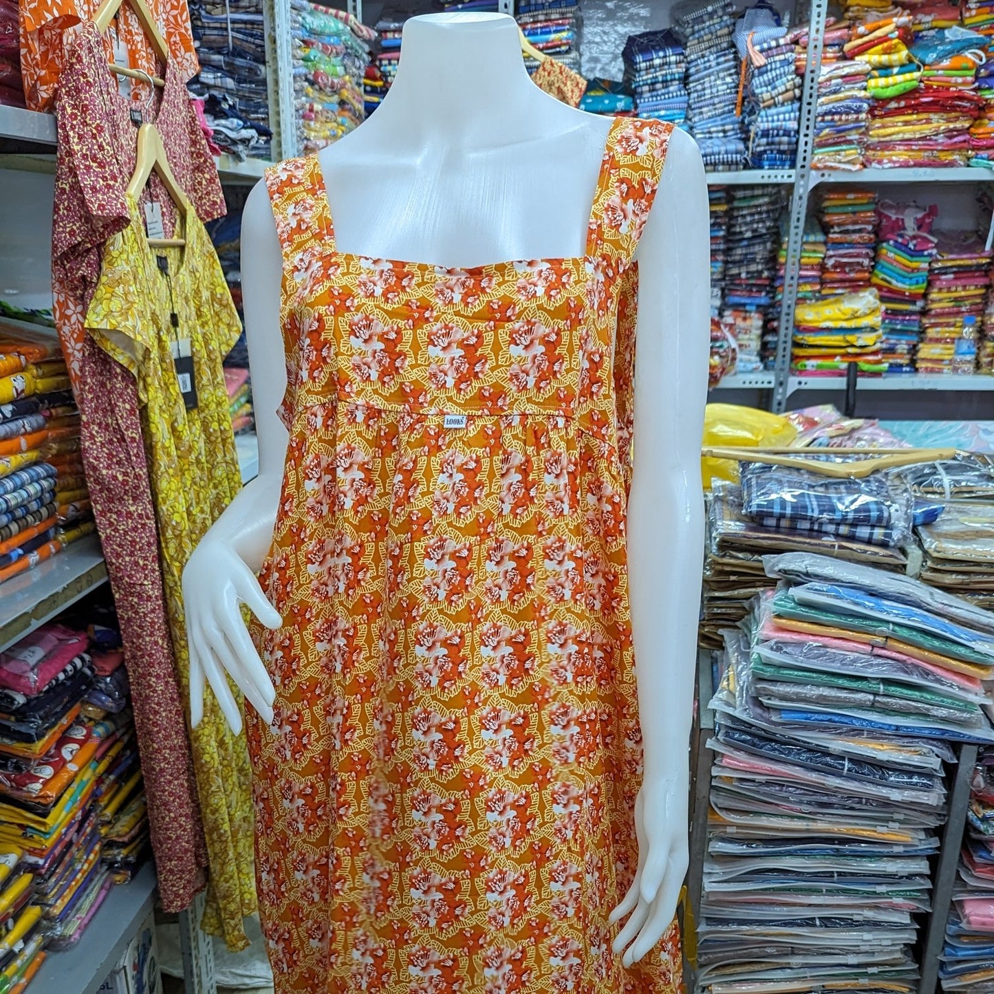 រ៉ូប LOOKSWOMEN សាច់ទន់ ដៃតូច