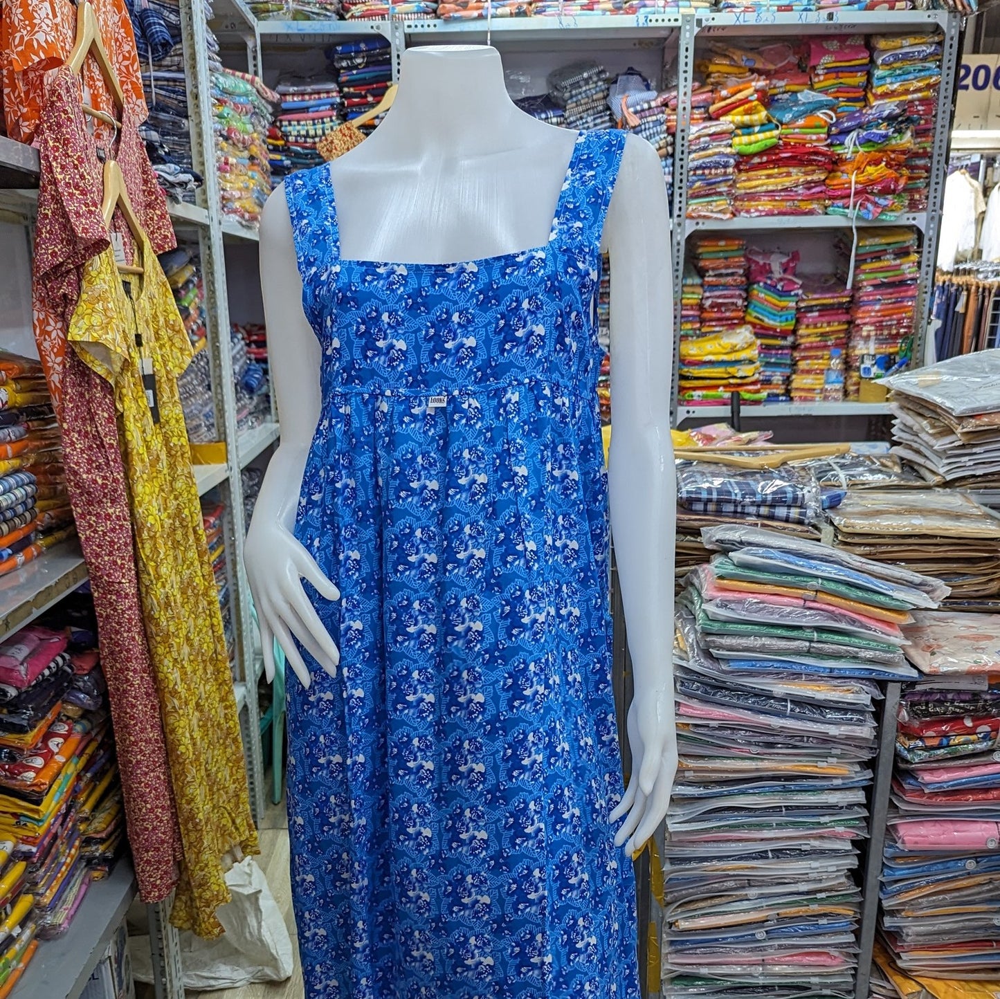 រ៉ូប LOOKSWOMEN សាច់ទន់ ដៃតូច