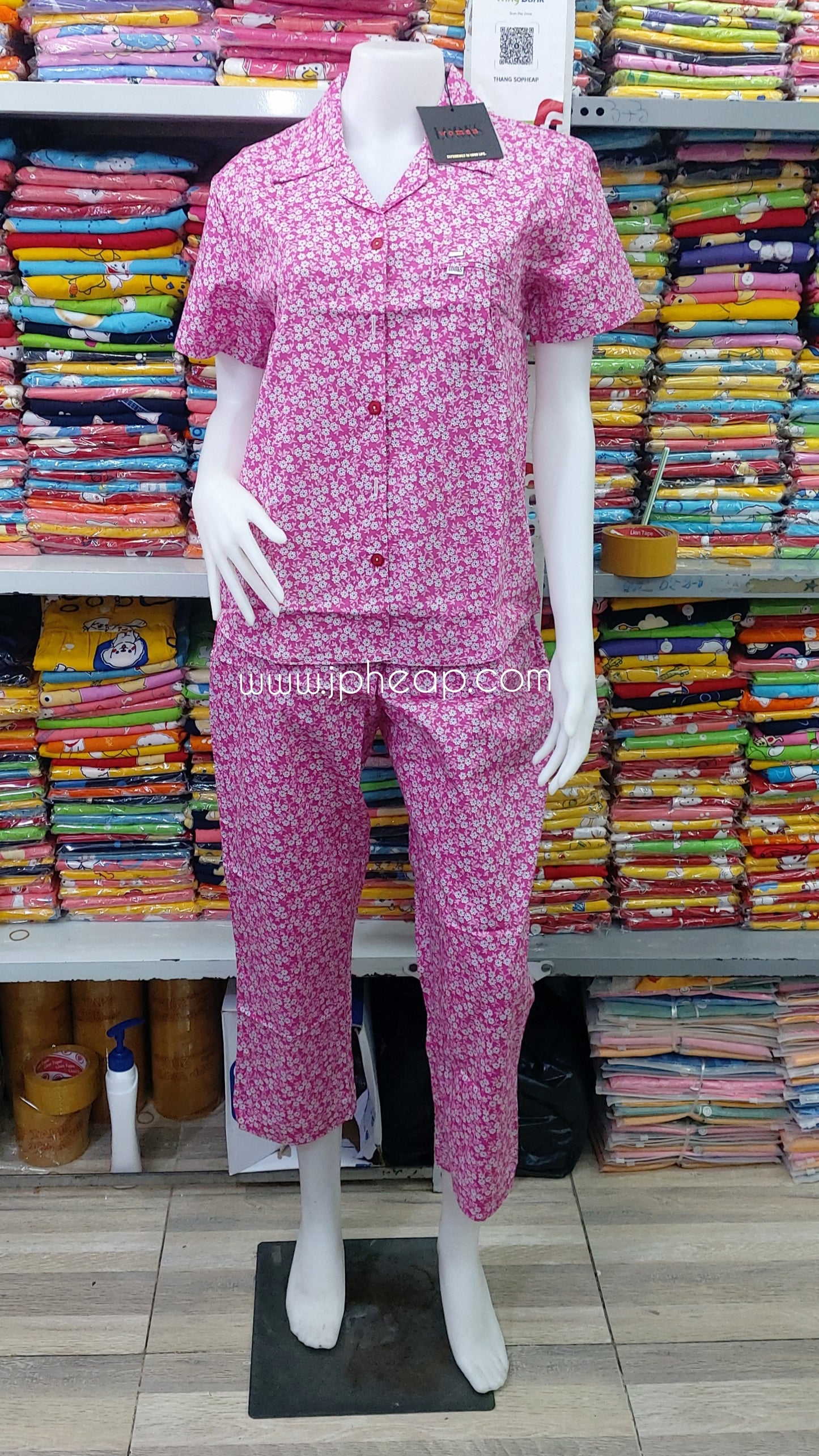 ឈុត LOOKSWOMEN សាច់រឹង