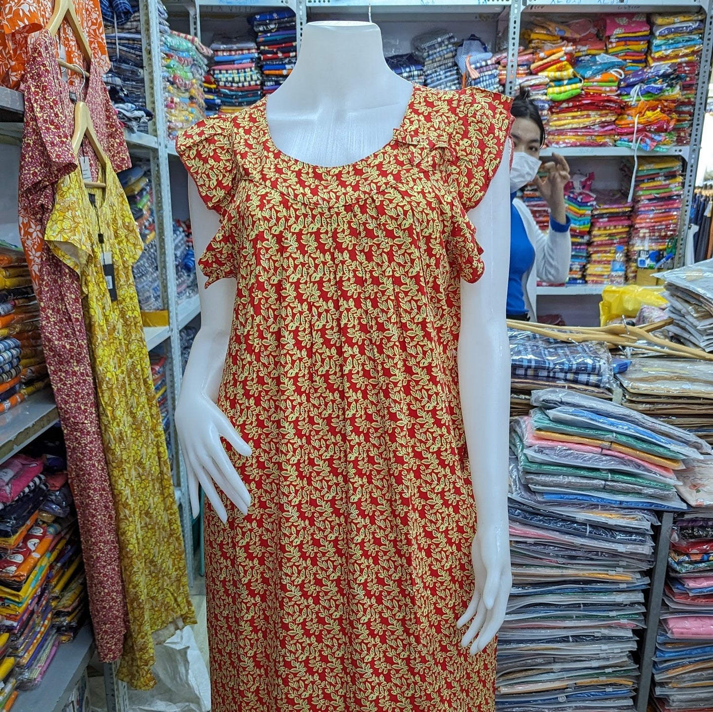 រ៉ូប LOOKSWOMEN សាច់ទន់ ដៃត្រចៀកដំរី