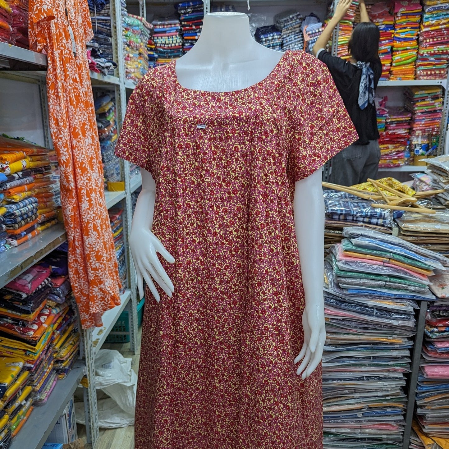 LOOKSWOMEN សាច់ទន់ ដៃខ្លី