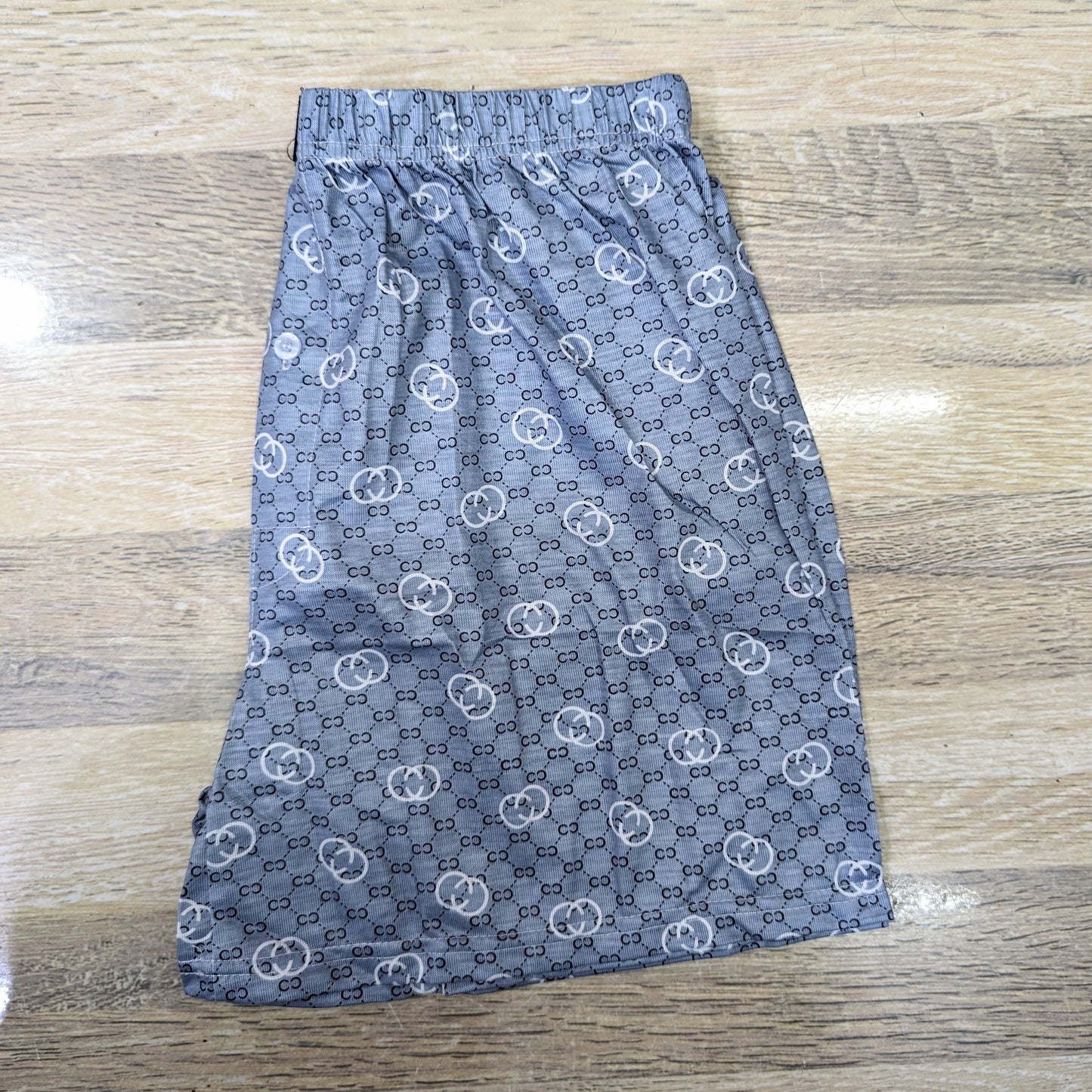 ខោខ្លីក្នុង ក្មេងជំទង់ មួយដុំមាន ១២ខោខ្លី