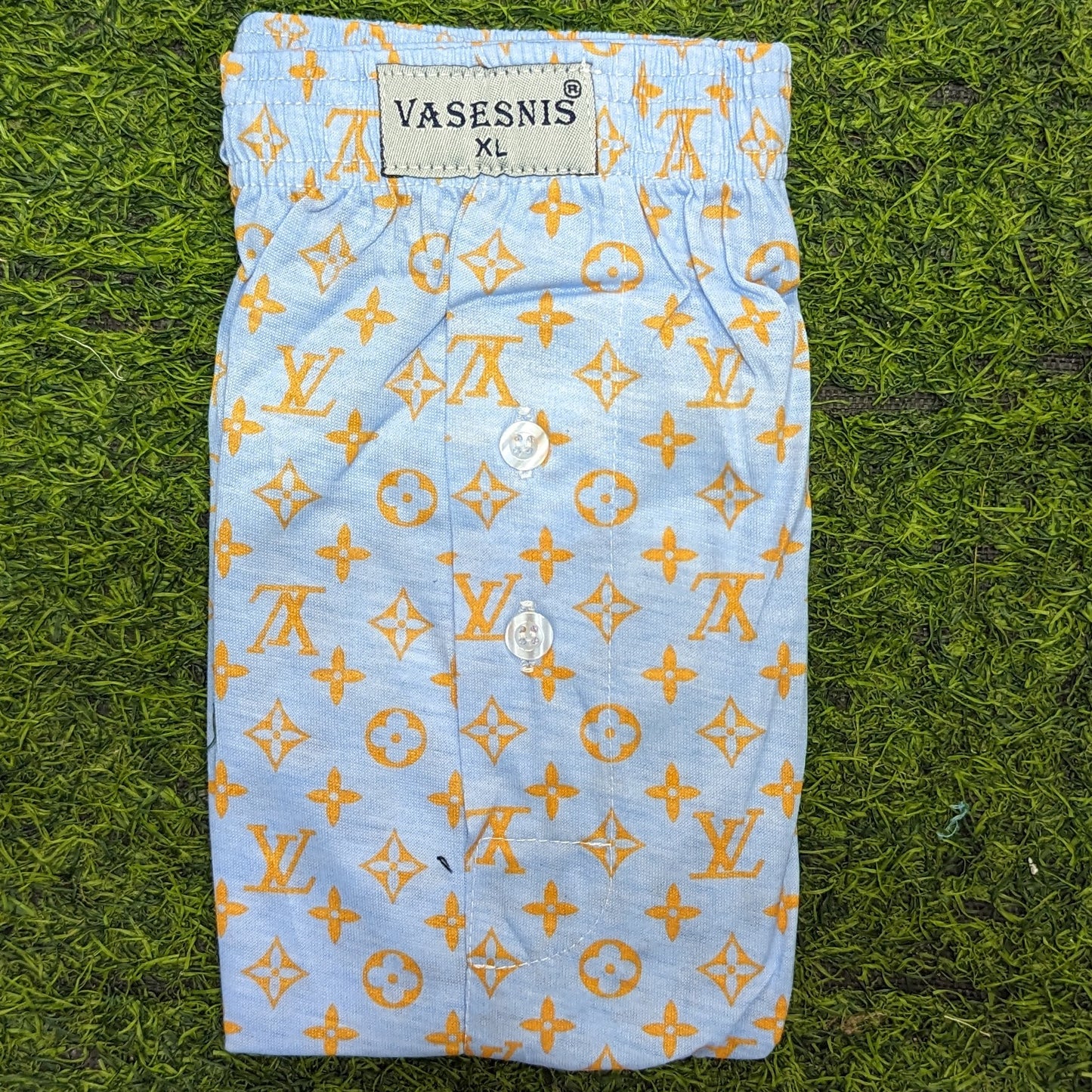 ខោខ្លីក្នុង បុរស មួយដុំមាន ១២ខោខ្លី