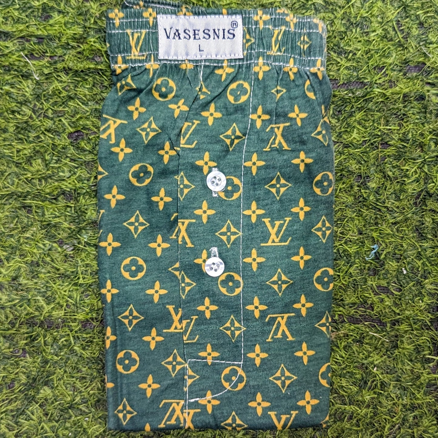 ខោខ្លីក្នុង ក្មេងជំទង់ មួយដុំមាន ១២ខោខ្លី LV