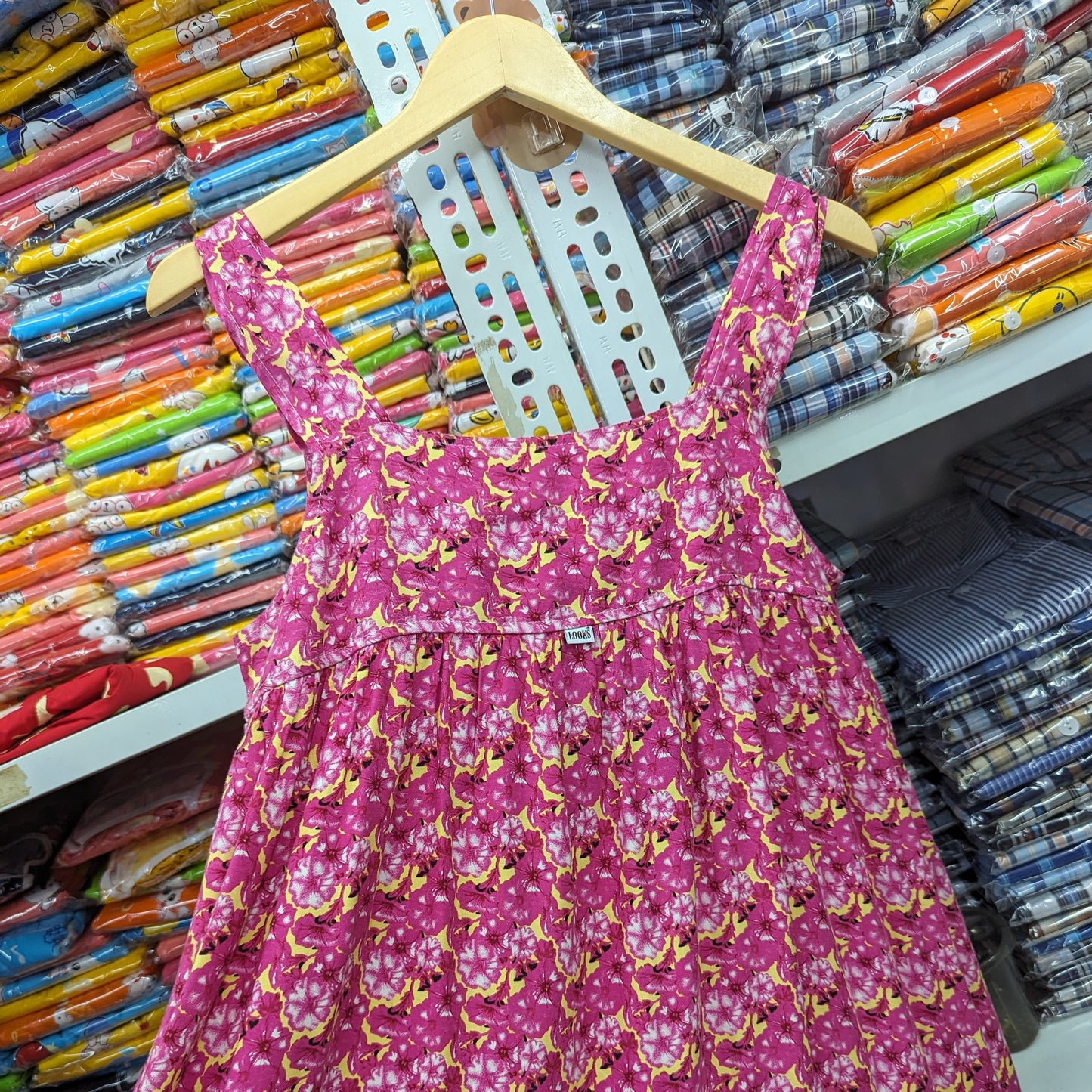 រ៉ូប LOOKSWOMEN សាច់ទន់ ដៃតូច