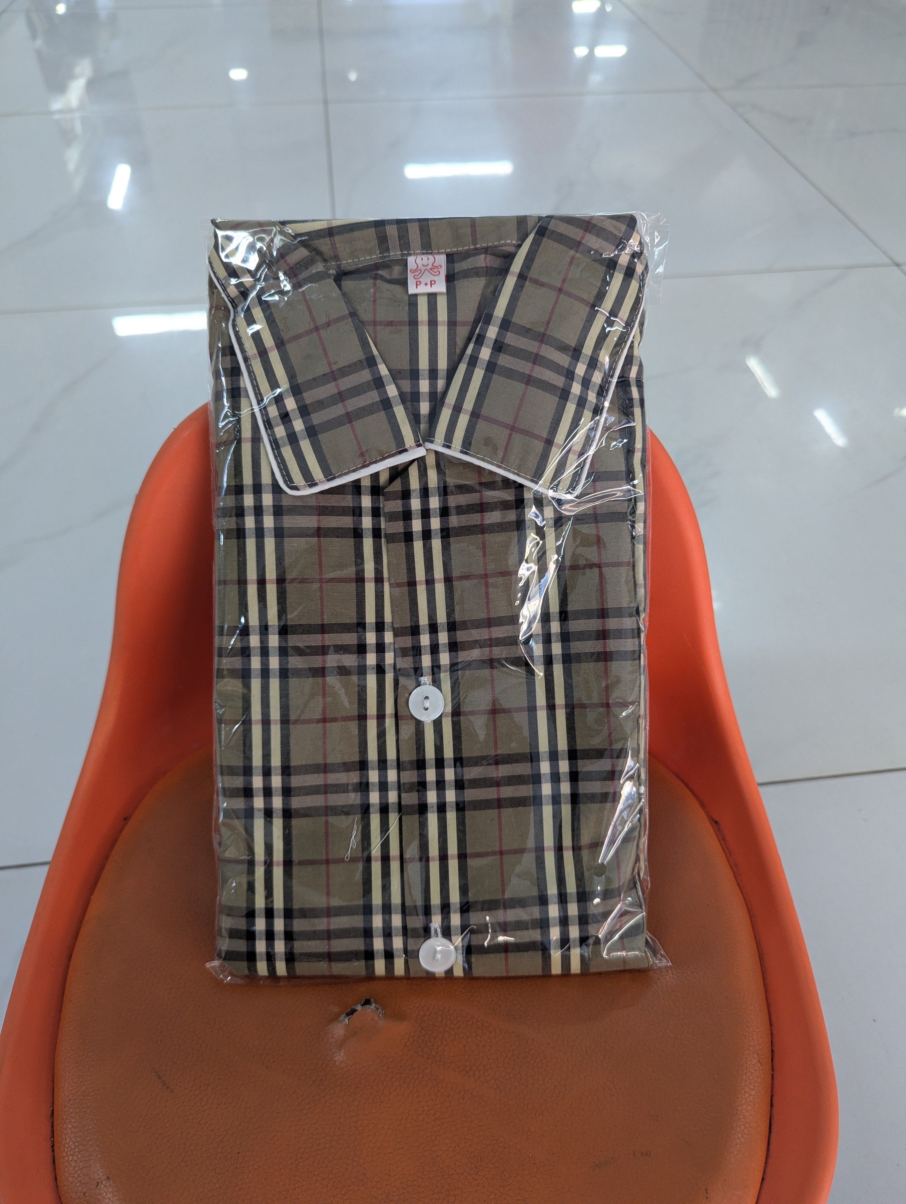 ឈុតការ៉ូ ប្រុស-ស្រី