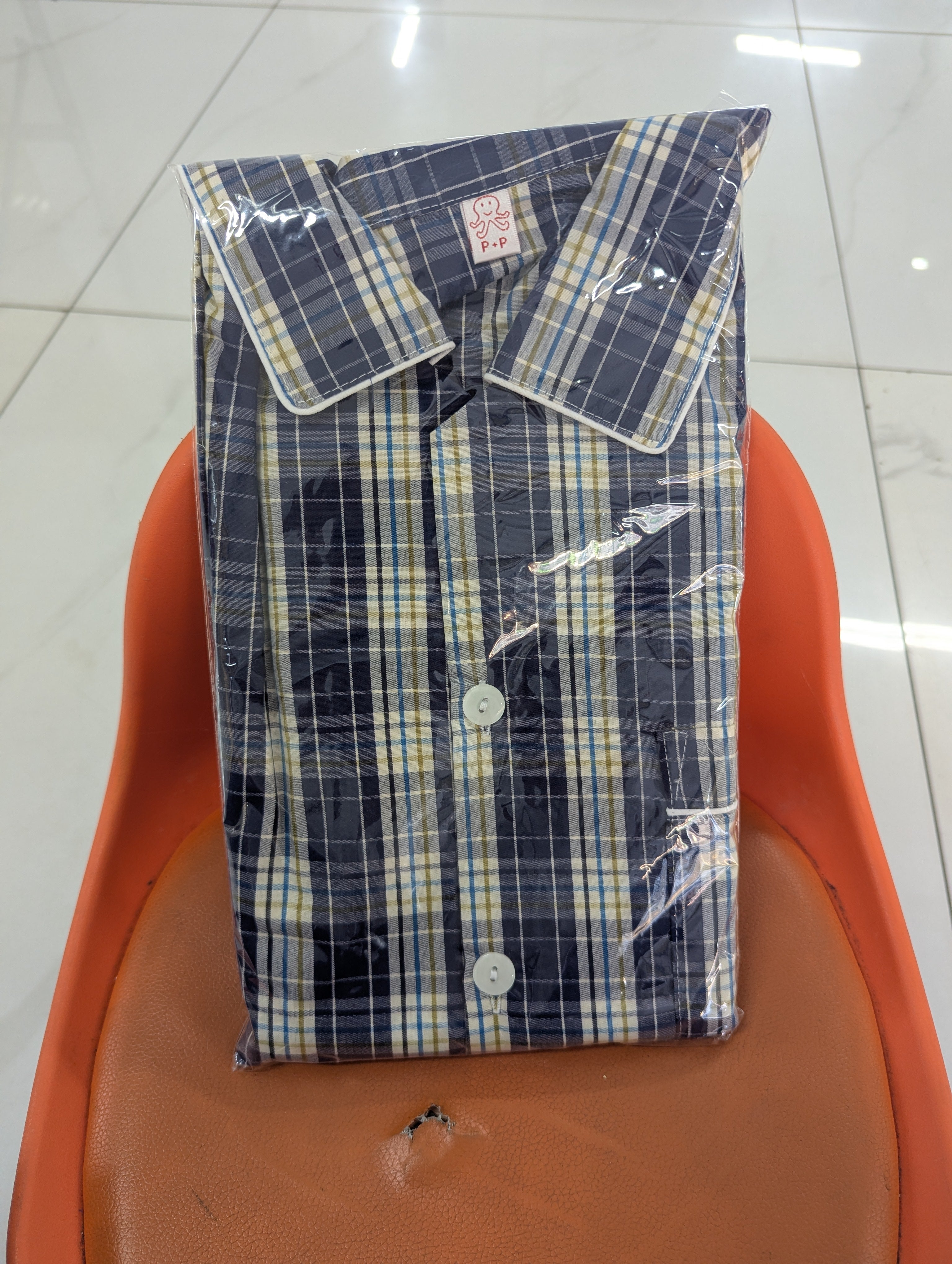 ឈុតការ៉ូ ប្រុស-ស្រី