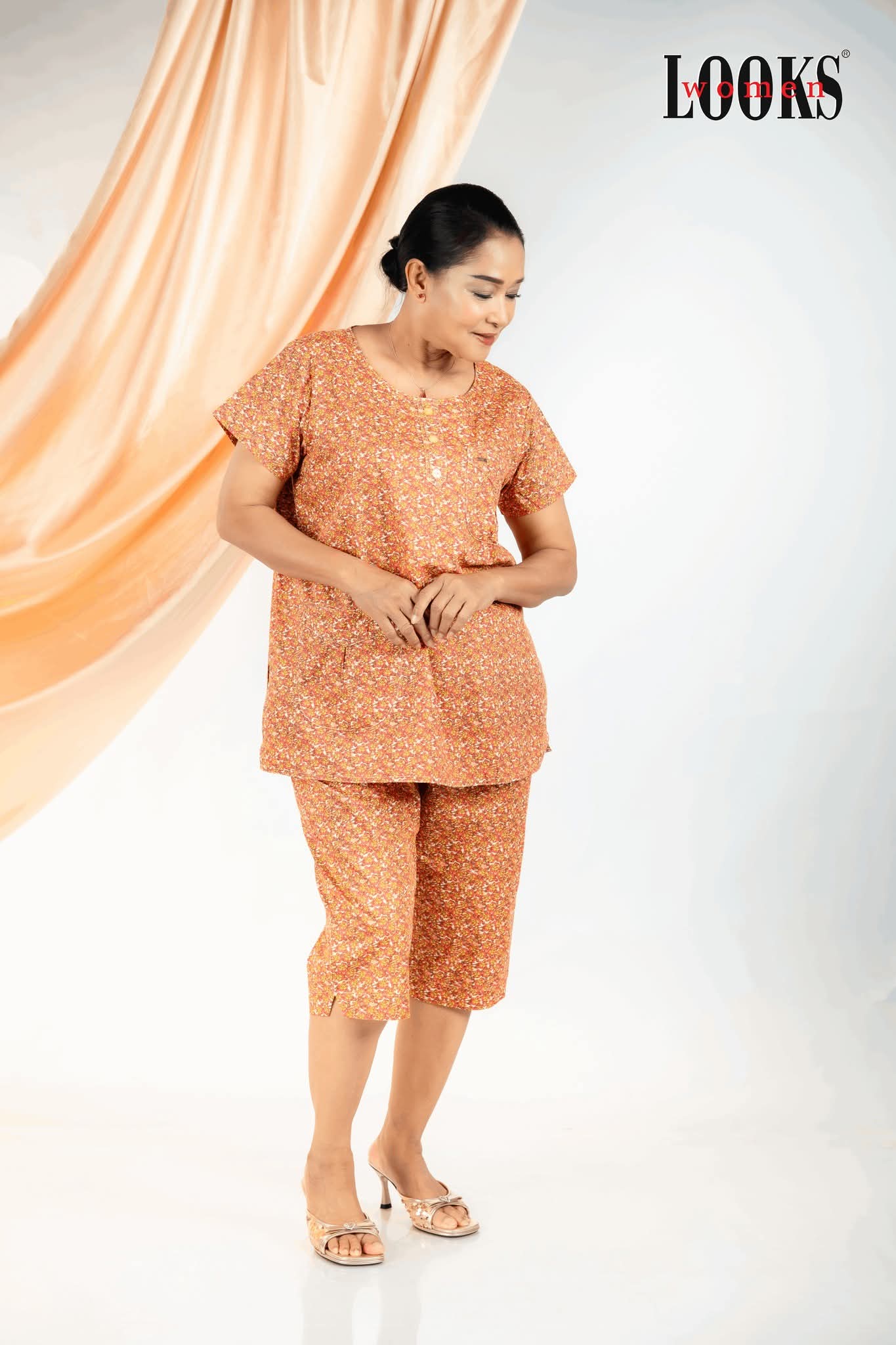 ឈុតដៃខ្លី កមូល កូតុន 100%