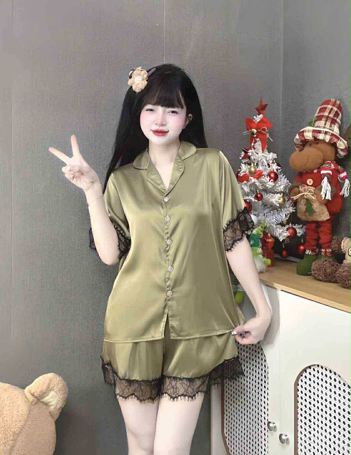 ឈុតត្រជាក់ ឡាទីនទឹកកក