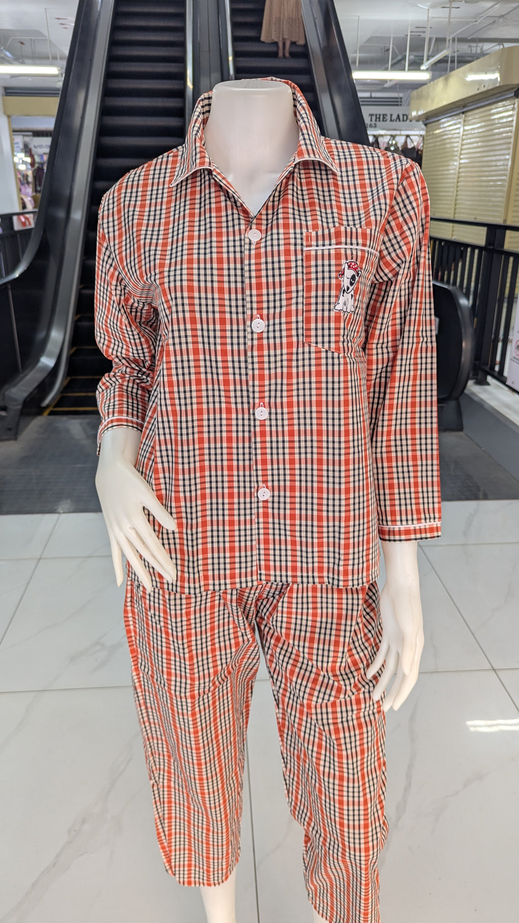 ឈុតការ៉ូ ប្រុស-ស្រី