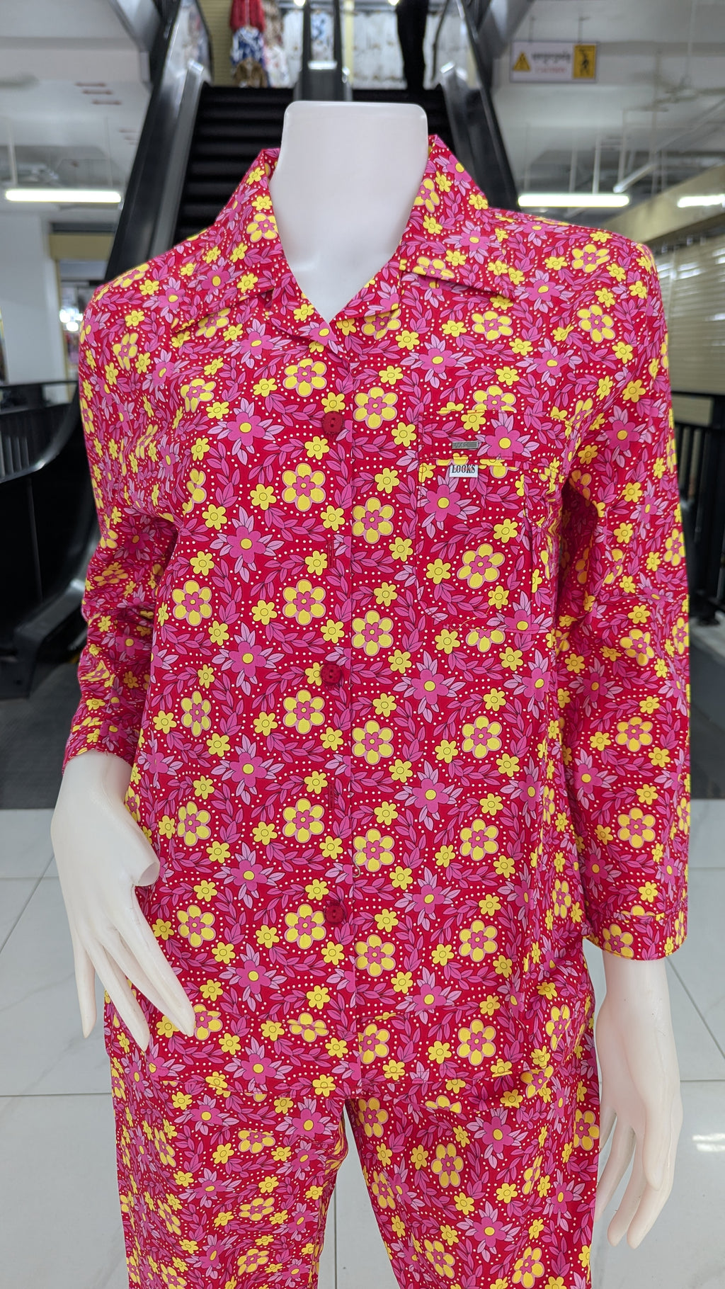 ឈុតឡុកសាច់រឹង ដៃវែង ជើងវែង