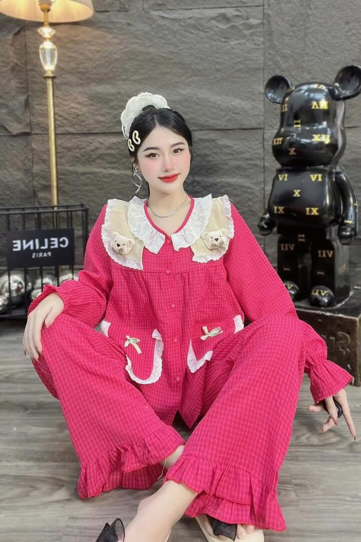 ឈុតការ៉ូឡេនីន