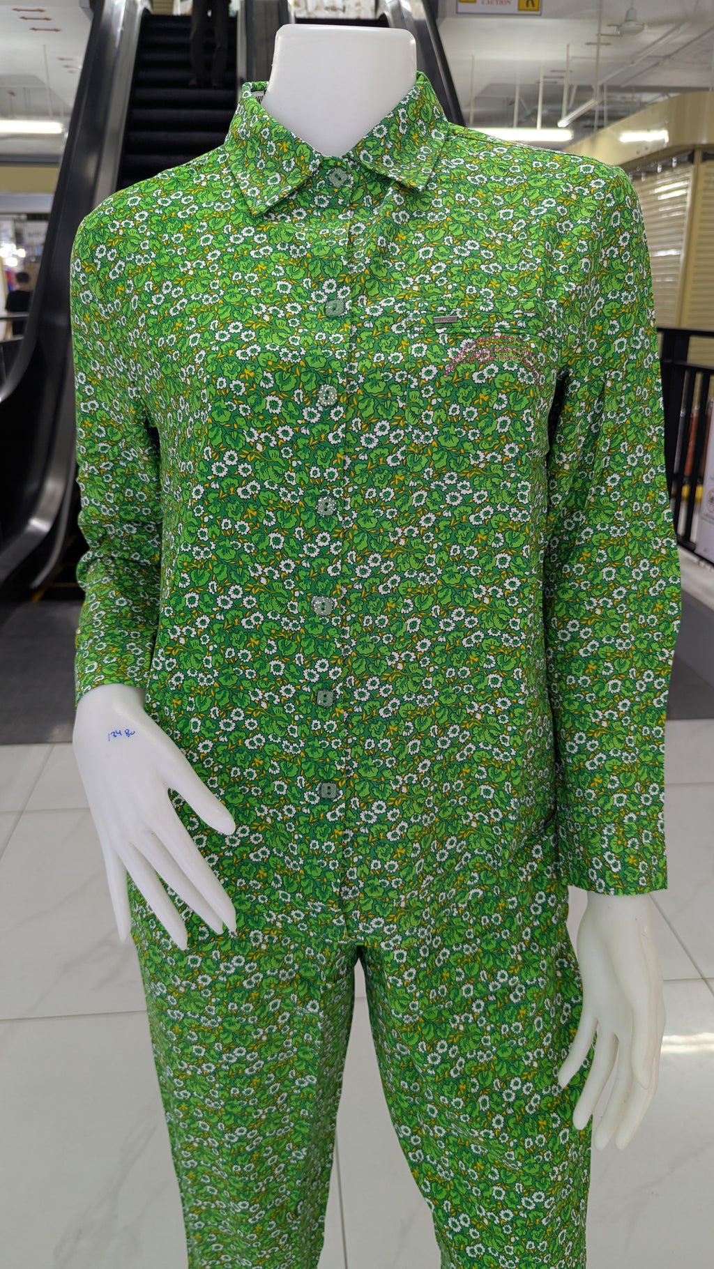 ឈុតឡុកសាច់ទន់ ត្រជាក់