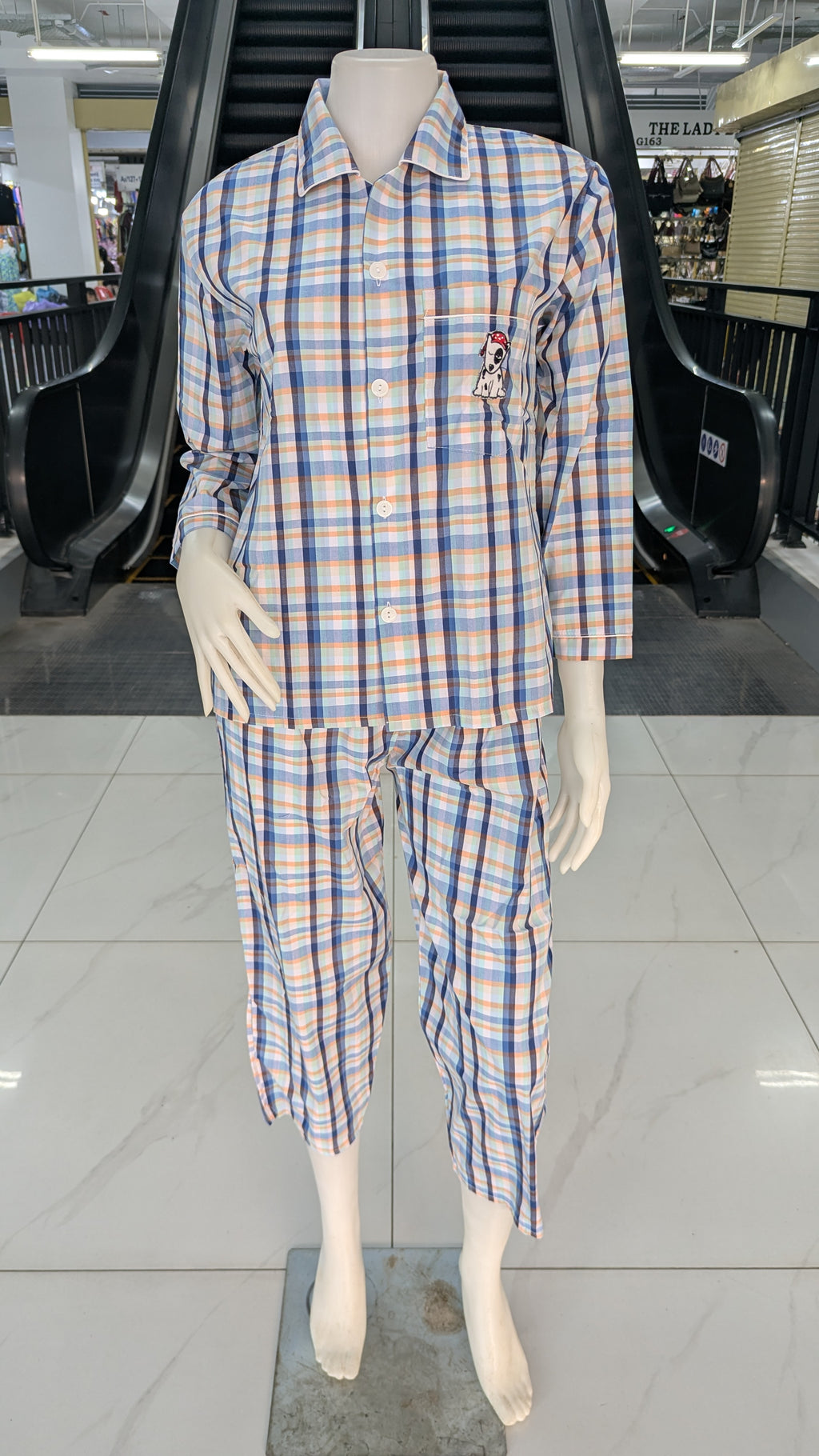 ឈុតការ៉ូ ប្រុស-ស្រី