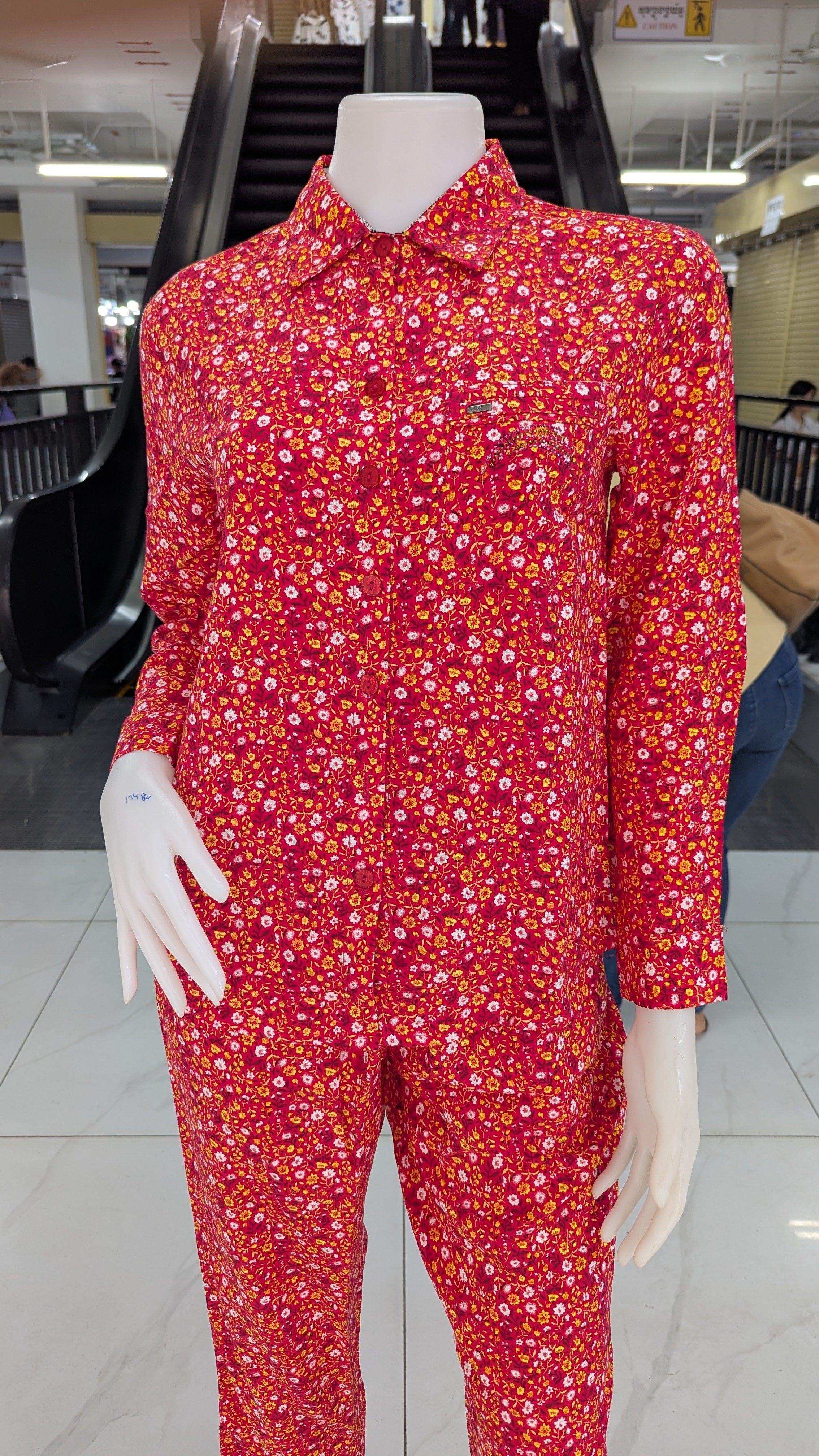 ឈុតឡុក ទន់ រេយ៉ុង 100%