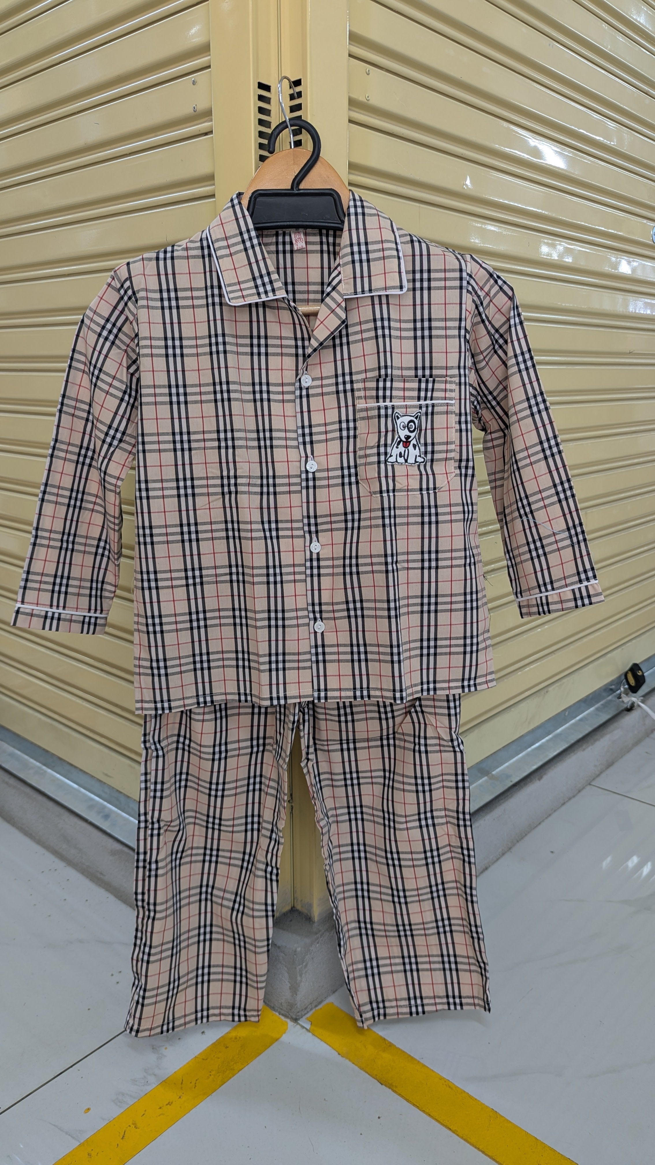 ឈុតការ៉ូ ដៃវែង ជើងវែង