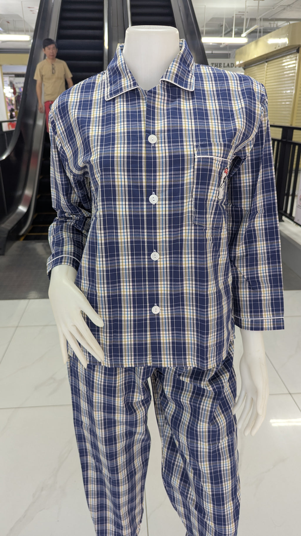 ឈុតការ៉ូ ប្រុស-ស្រី