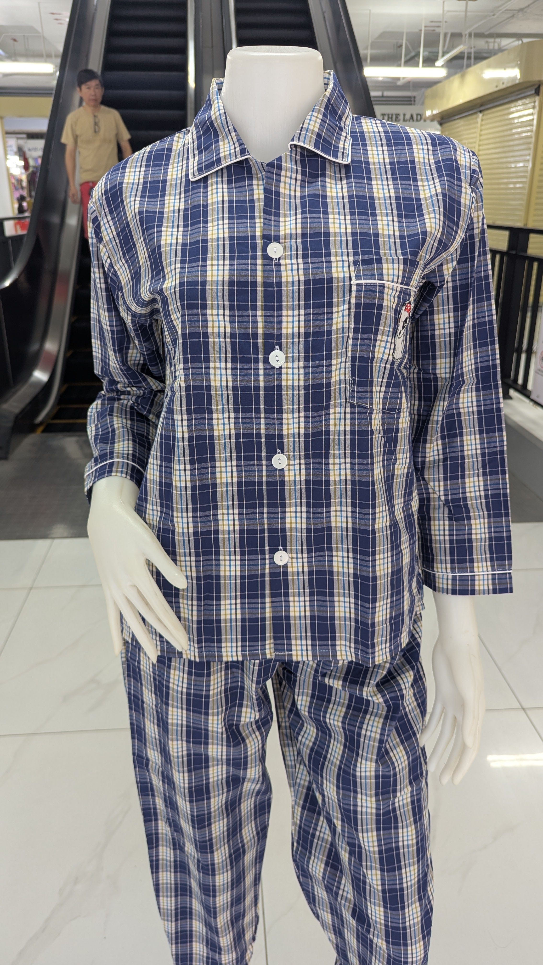 ឈុតការ៉ូ ប្រុស-ស្រី