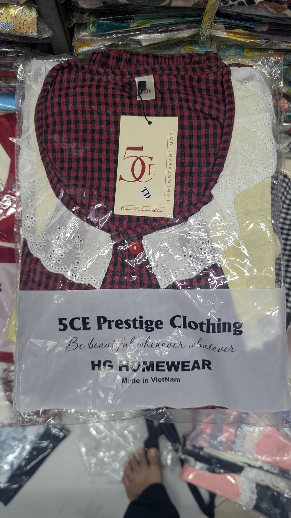 ឈុតការ៉ូឡេនីន