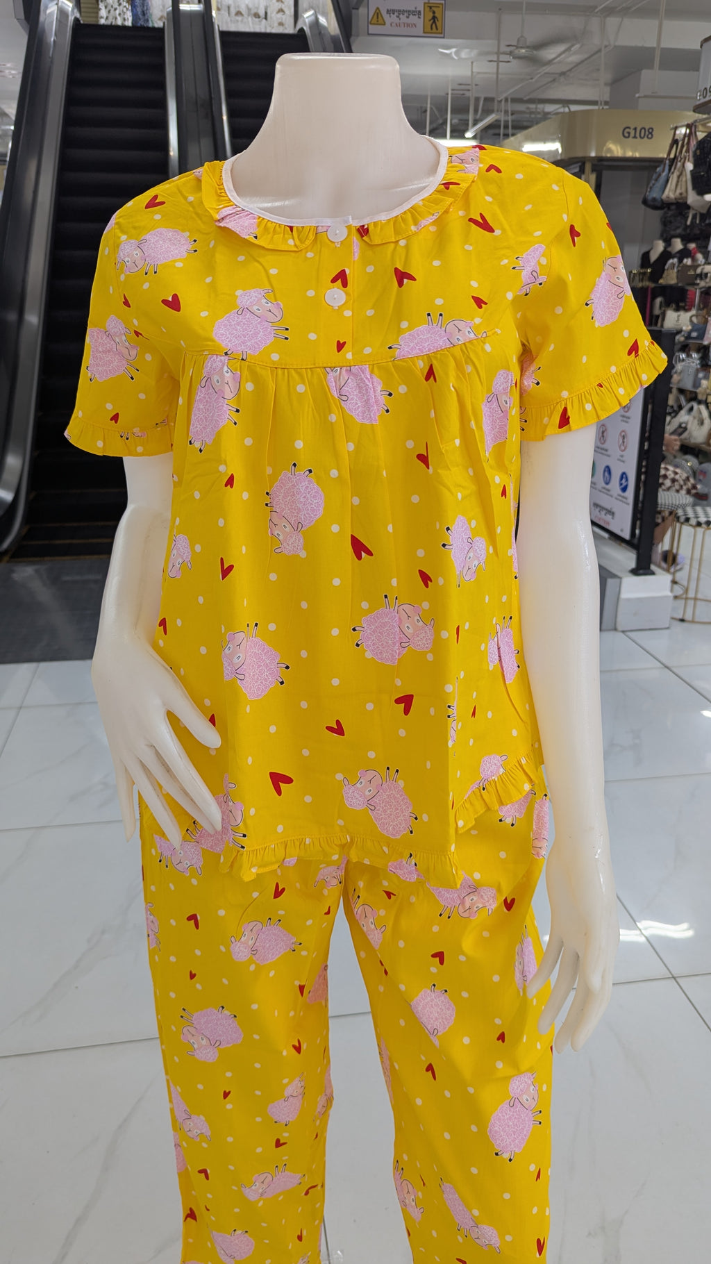 ឈុតតុកក្តាដៃខ្លី ជើងវែង