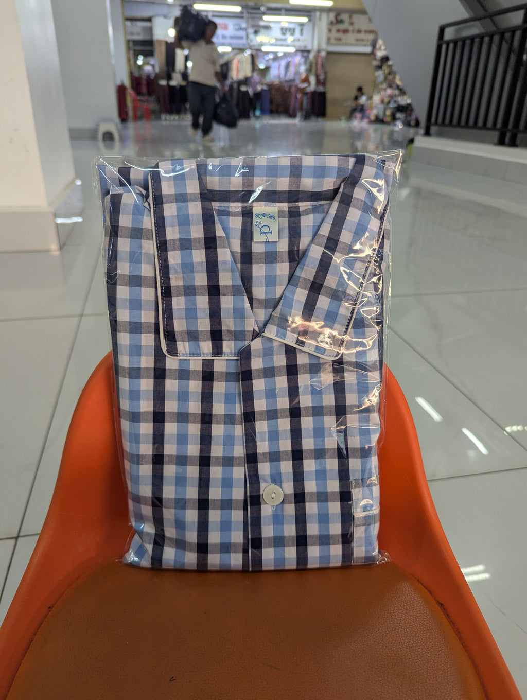 ឈុតការ៉ូ ប្រុស-ស្រី