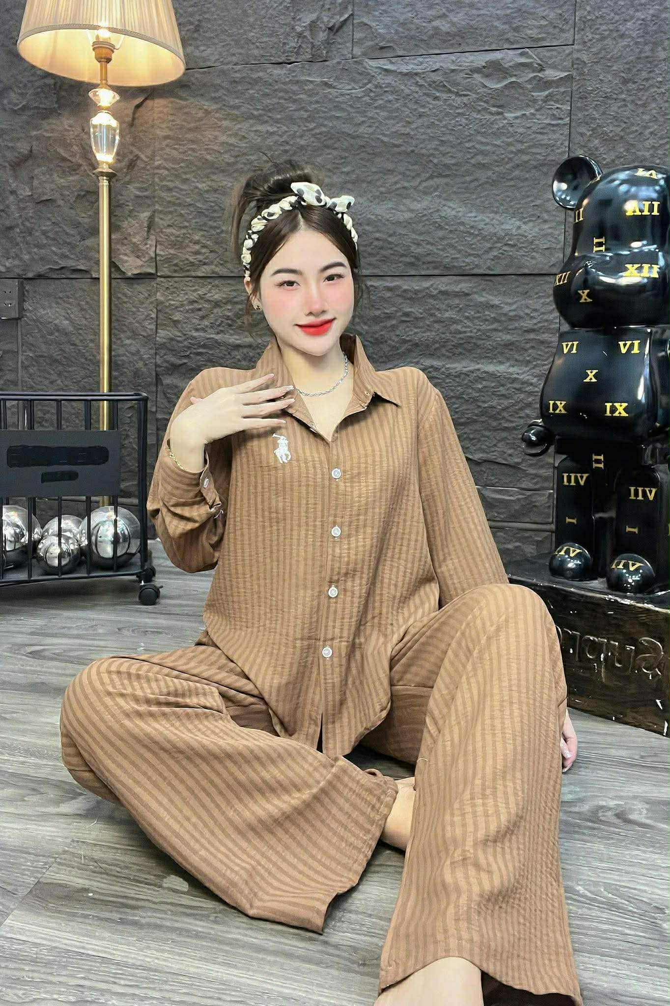 ឈុត សាច់កំពីងដូង ដៃវែង ជើងវែង