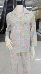 ឈុតផ្កា ធីតា ដៃវែង ជើងវែង