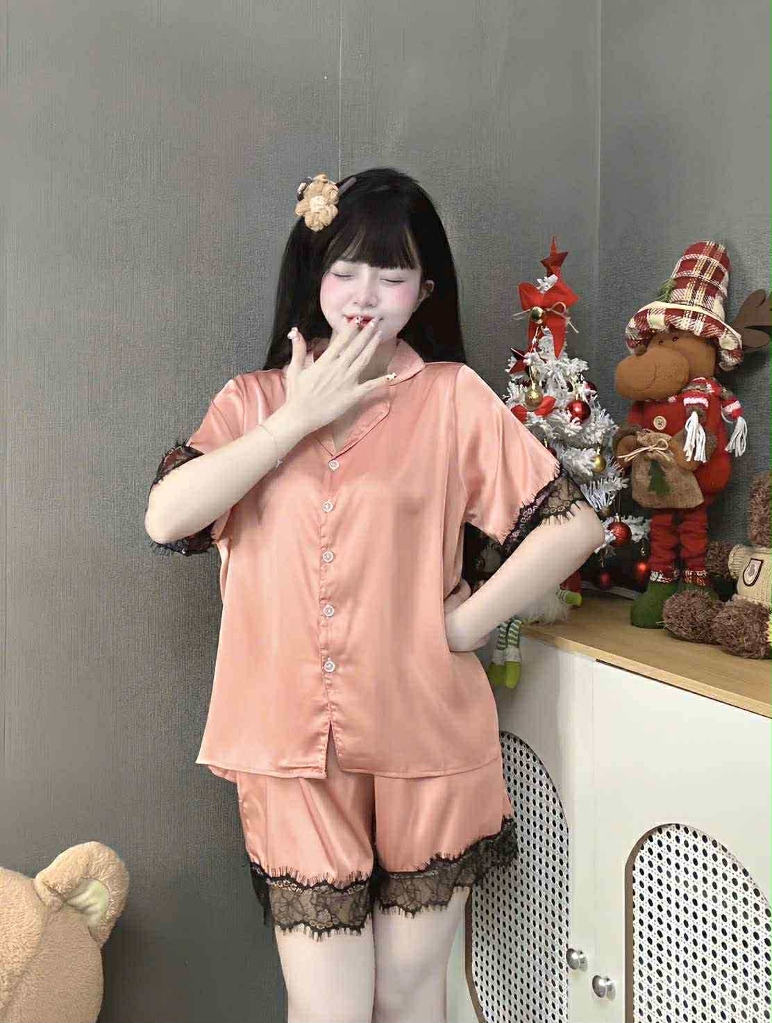 ឈុតត្រជាក់ ឡាទីនទឹកកក