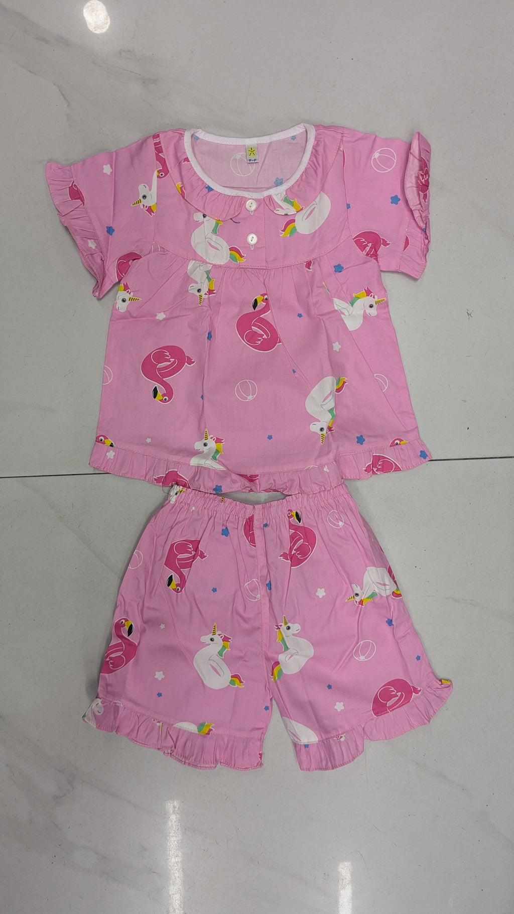 ឈុតក្មេងស្រី ដៃខ្លី ជើងខ្លី