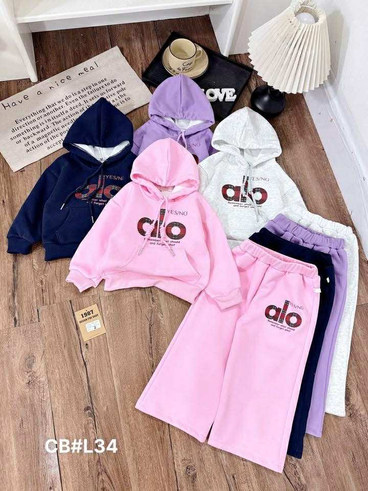 ឈុតក្មេង សាច់យឺតក្រាស់