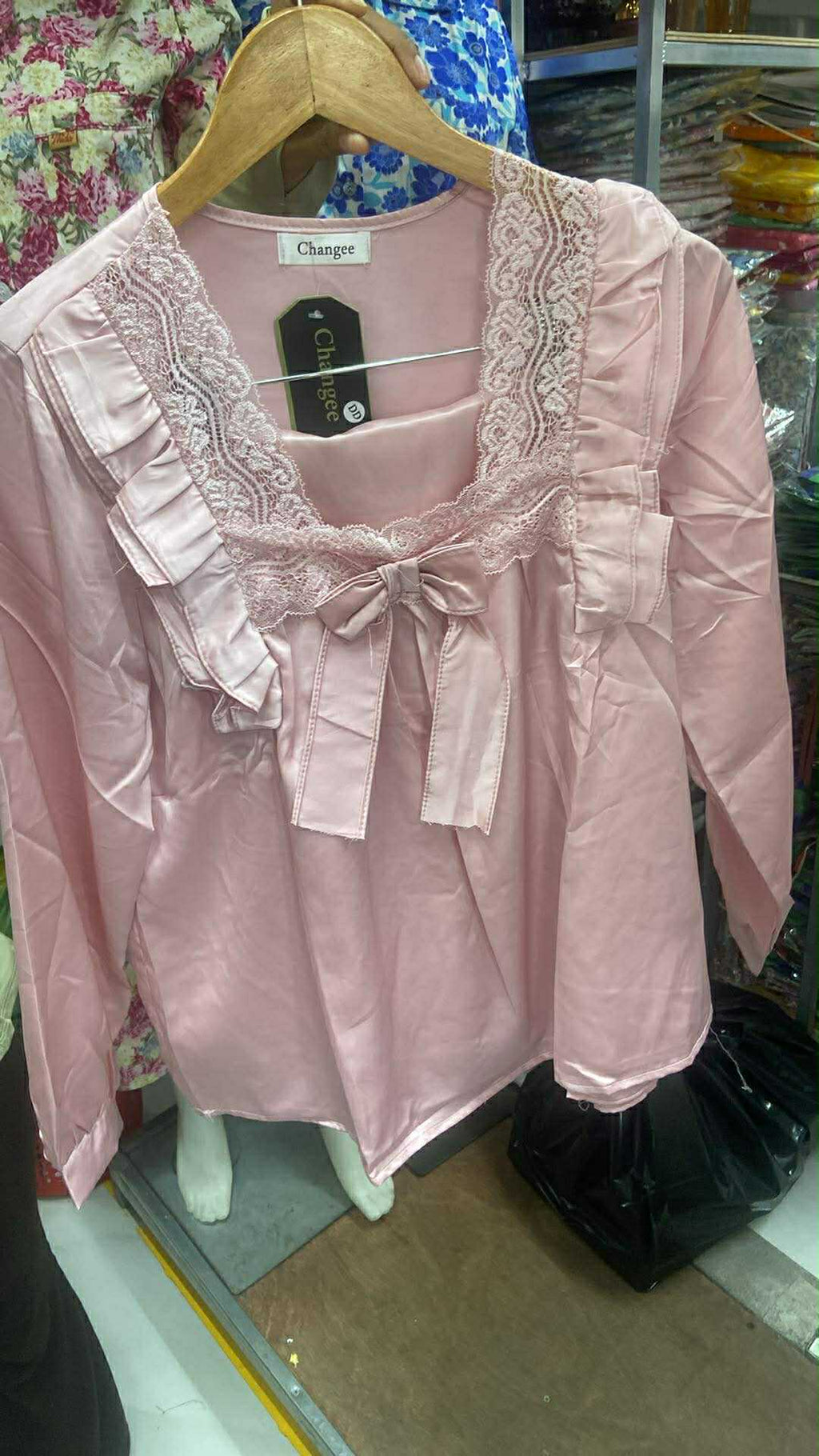 ឈុតឡាទីនទឹកកក