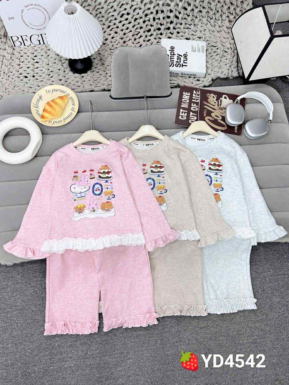 ឈុតក្មេង សាច់យឺត