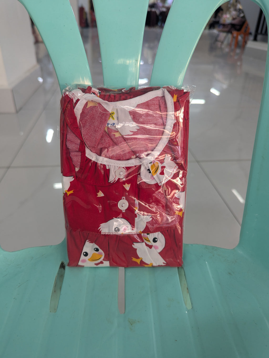 ឈុតក្មេងស្រី ដៃខ្លី ជើងខ្លី