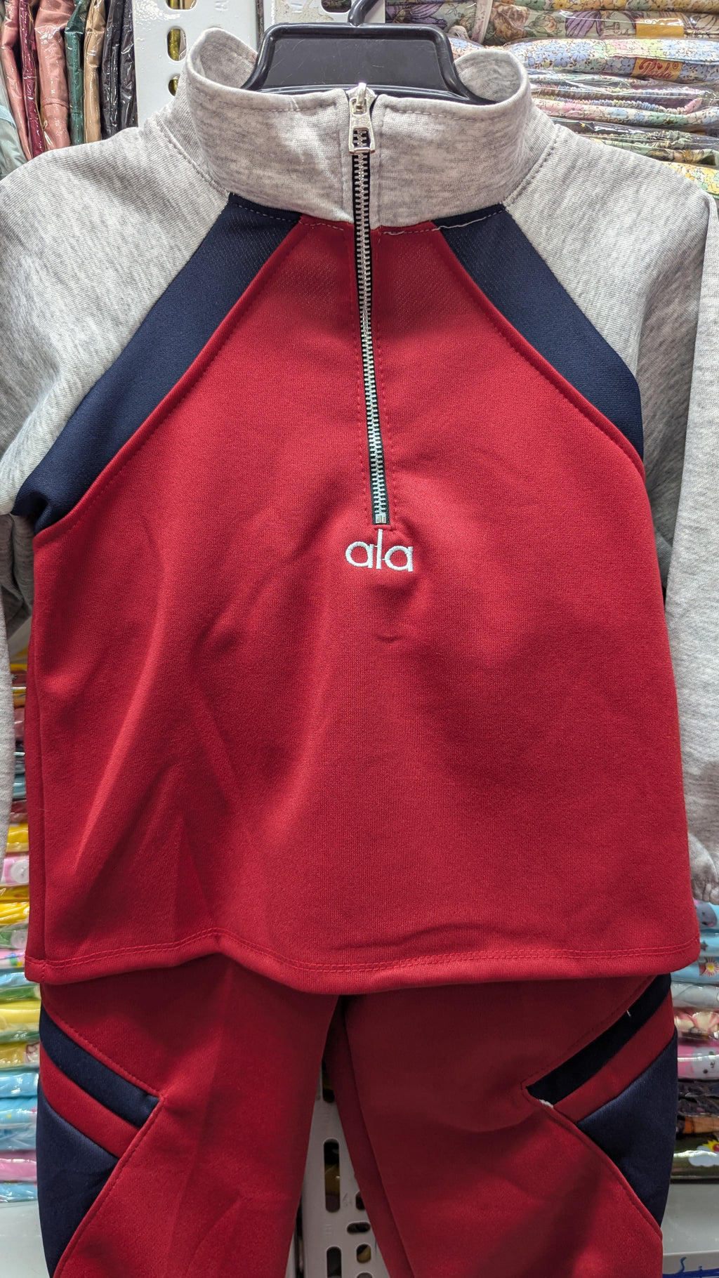 ឈុតក្មេង សាច់យឺតក្រាស់