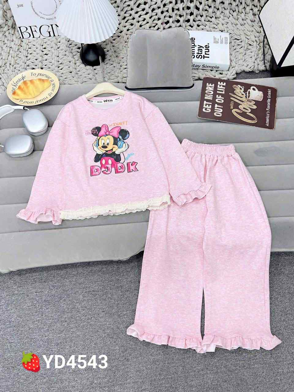 ឈុតគេងក្មេង សាច់យឺត