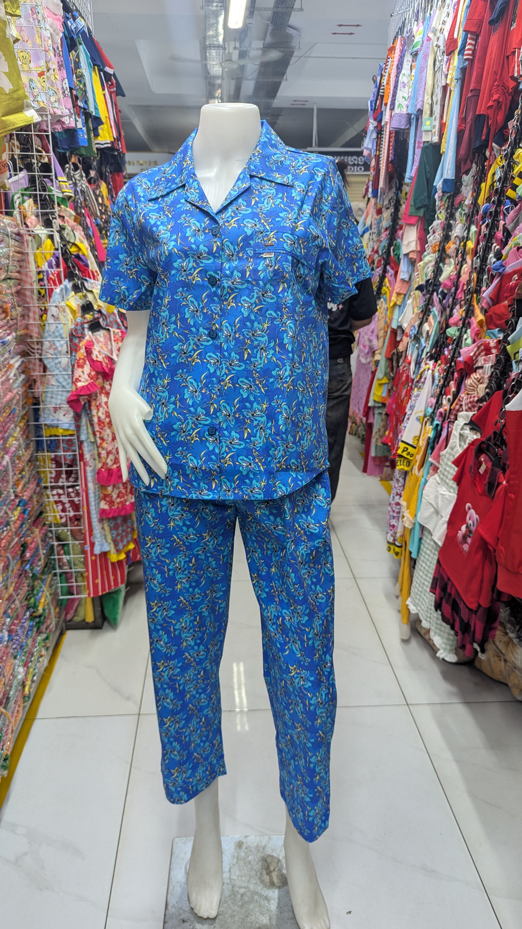 LOOKSWOMEN សាច់រឹង ដៃវែងខ្លី ជើងវែង