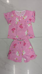 ឈុតក្មេងស្រី ដៃខ្លី ជើងខ្លី