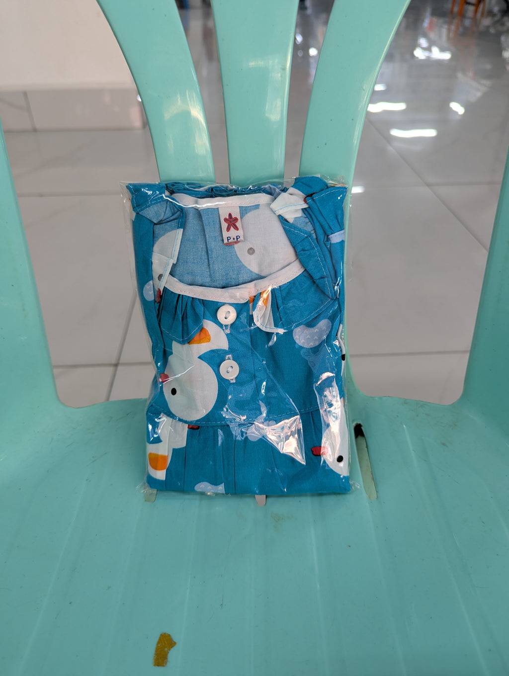 ឈុតក្មេងស្រី ដៃវែង ជើងវែង