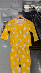 ឈុតក្មេងស្រី ដៃវែង ជើងវែង