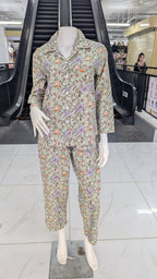 ឈុតផ្កា ធីតា ដៃវែង ជើងវែង